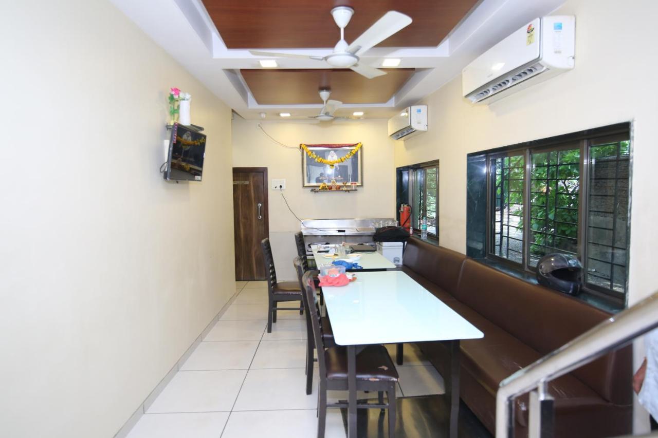 Airport Metro Hotel Bombay Extérieur photo