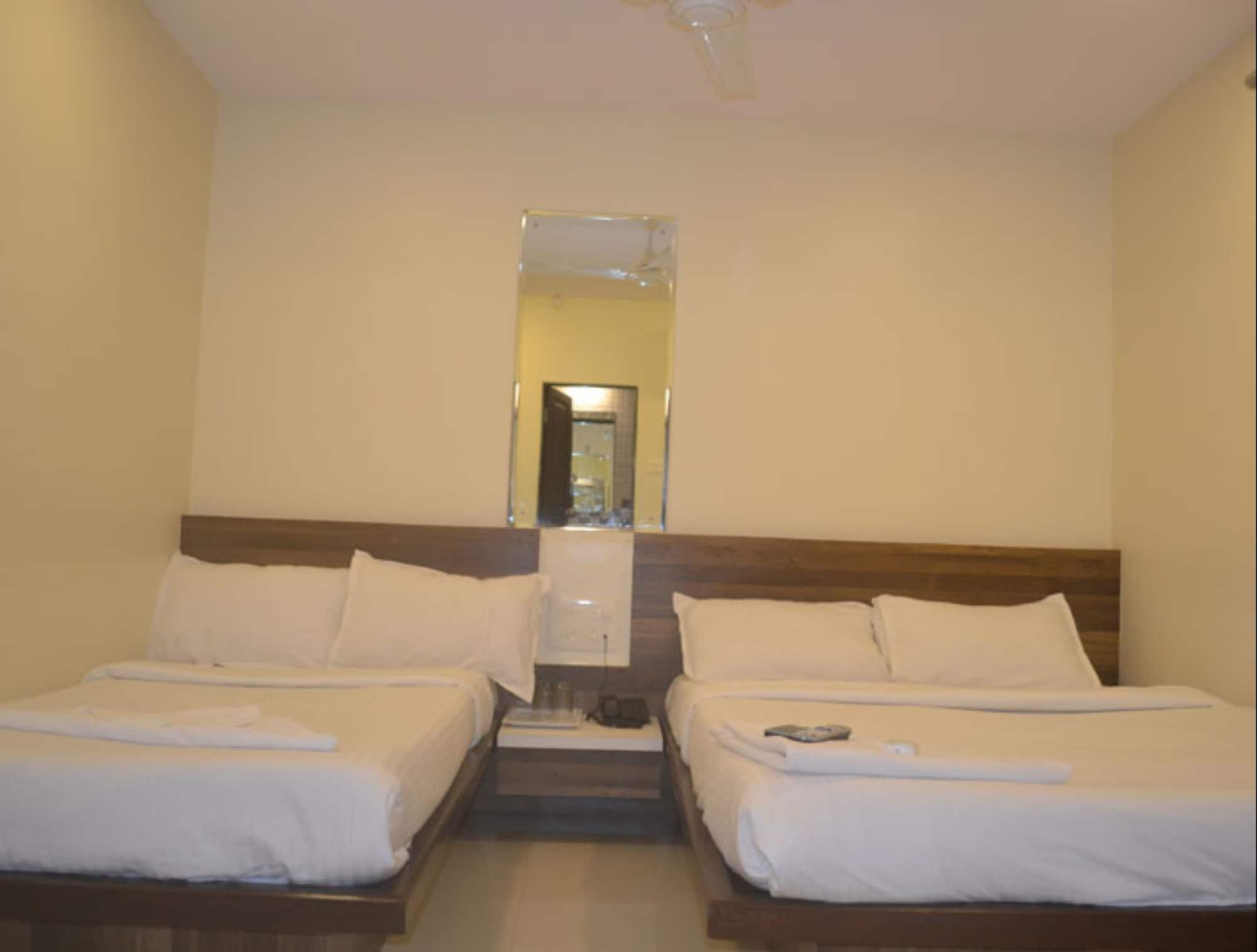 Airport Metro Hotel Bombay Extérieur photo