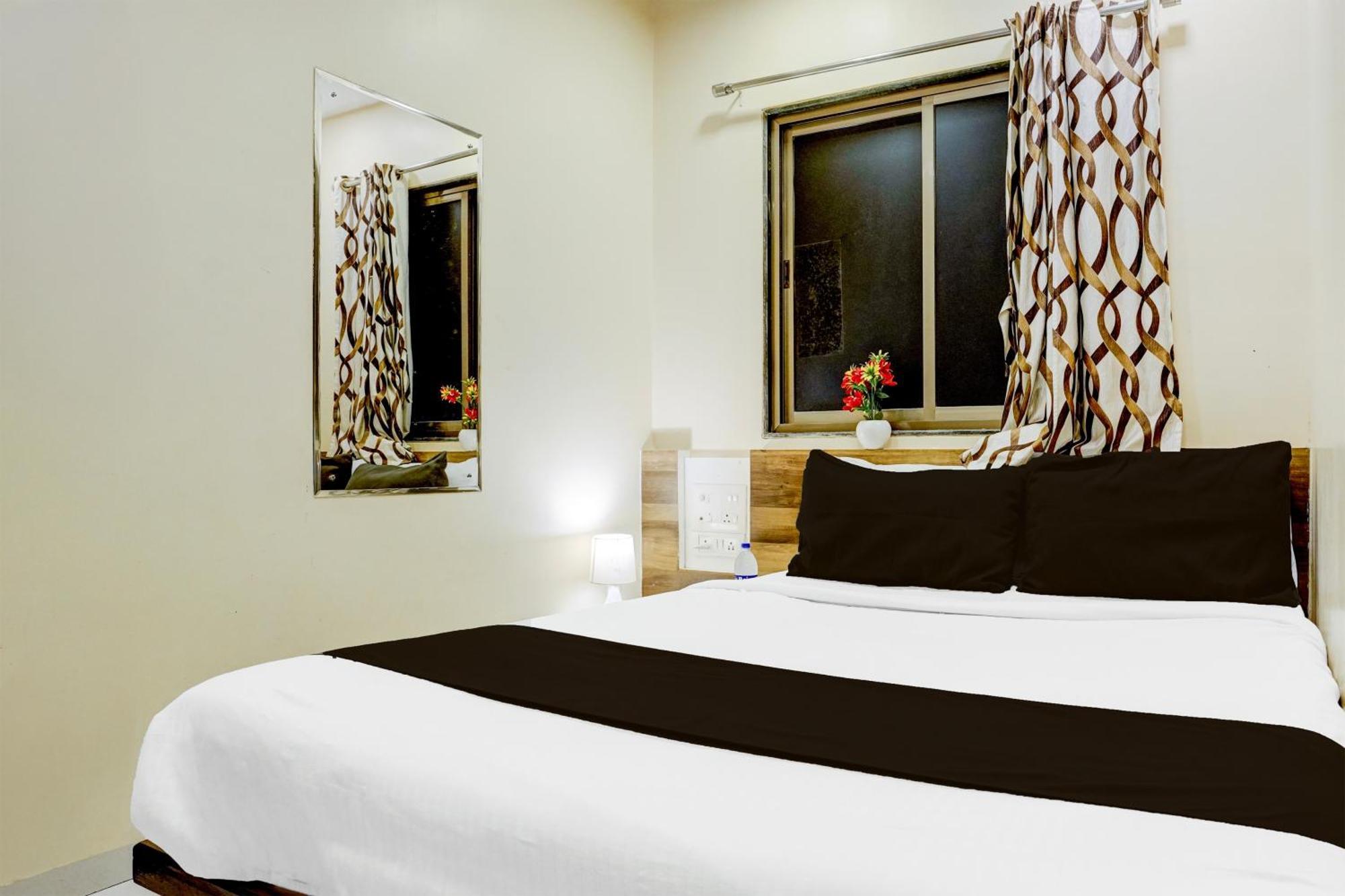 Airport Metro Hotel Bombay Extérieur photo